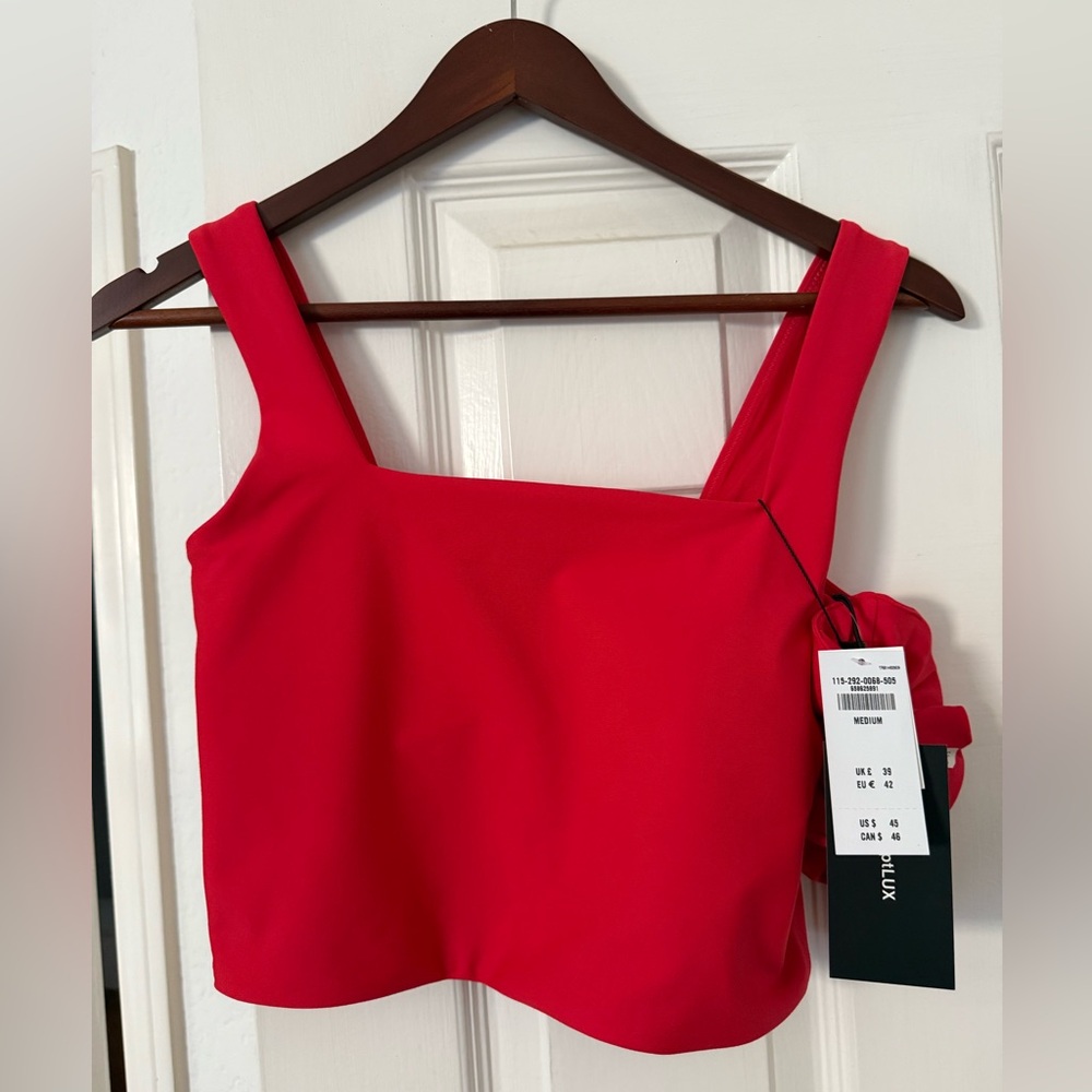 NEW WITH TAGS Abercrombie YPB active top MATCHING SKIRT AVAILABLE SEPARATELY